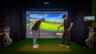 EvoGolf Indoor Screen c EvoGolf 1